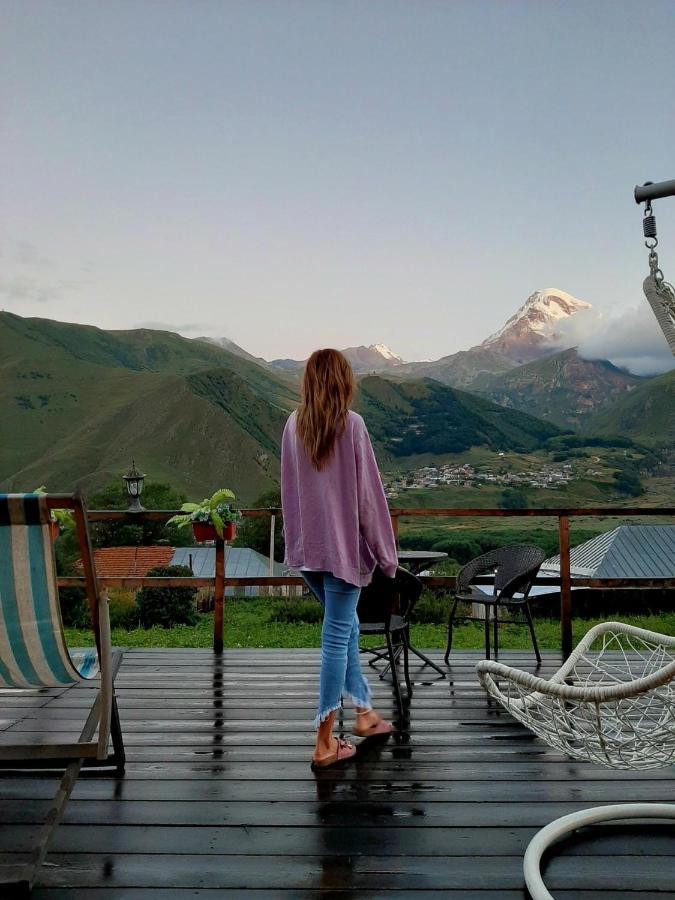 Guesthouse Elli & Cottages Kazbegi Esterno foto