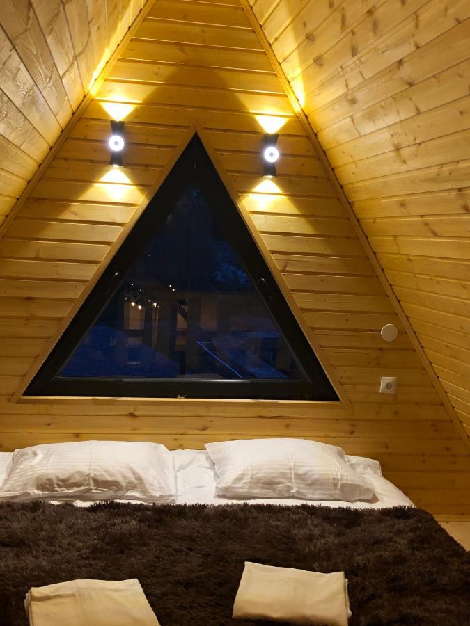 Guesthouse Elli & Cottages Kazbegi Esterno foto