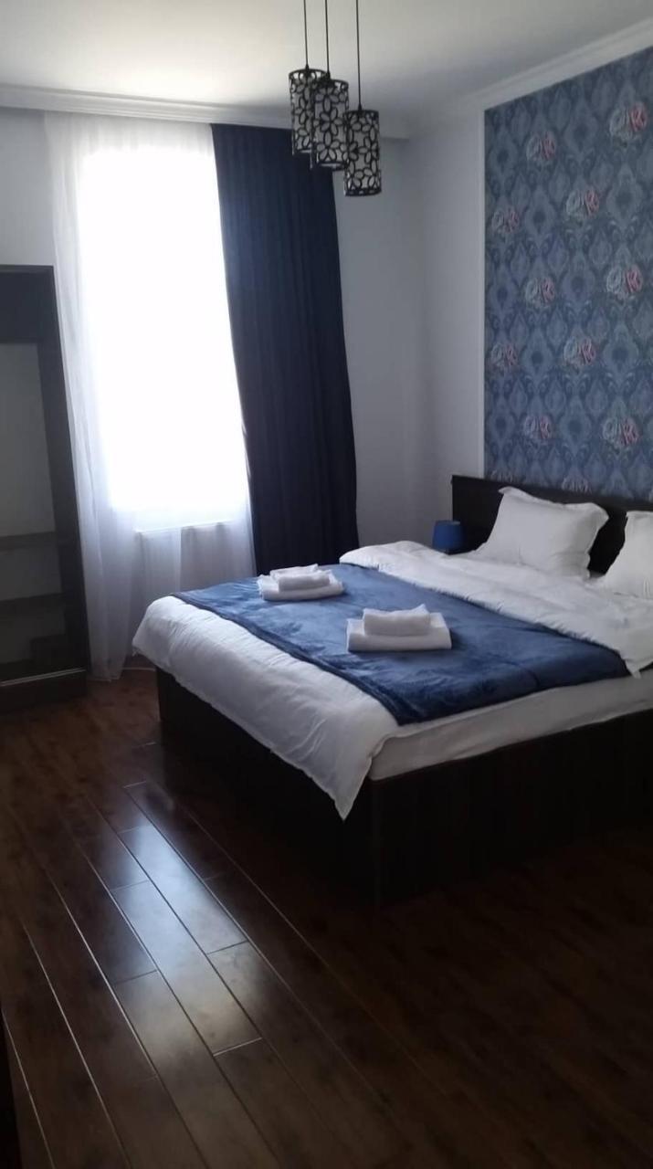 Guesthouse Elli & Cottages Kazbegi Esterno foto