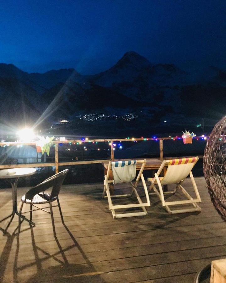 Guesthouse Elli & Cottages Kazbegi Esterno foto